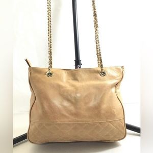 Tre Vero Leather Chain Shoulder Bag -  11.5” x 11” x 3” w/duster bag